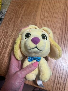 Sunny Day Show doodle dog puppy yellow plush Fisher price 6" sitting